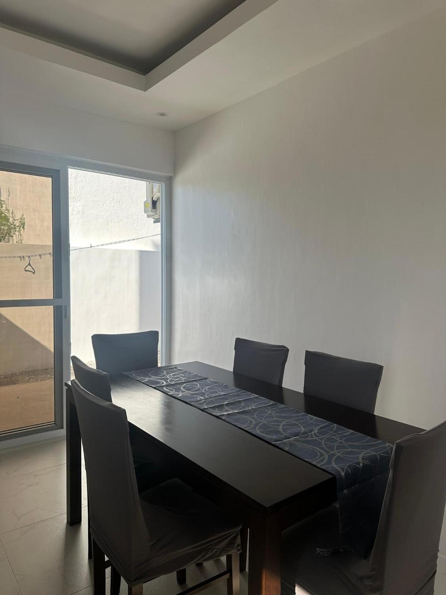 Casa Amores: Camaya Coast มาริเวเลส ภายนอก รูปภาพ